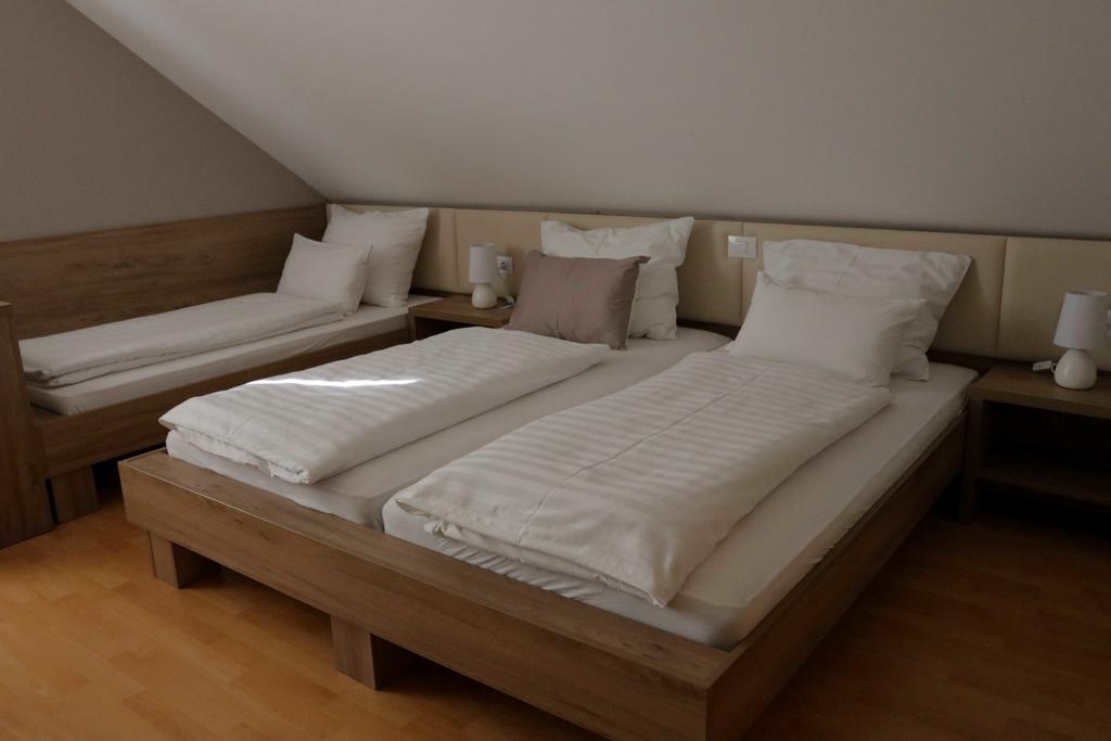 Homestay Sres ゴレンスカ地方 エクステリア 写真