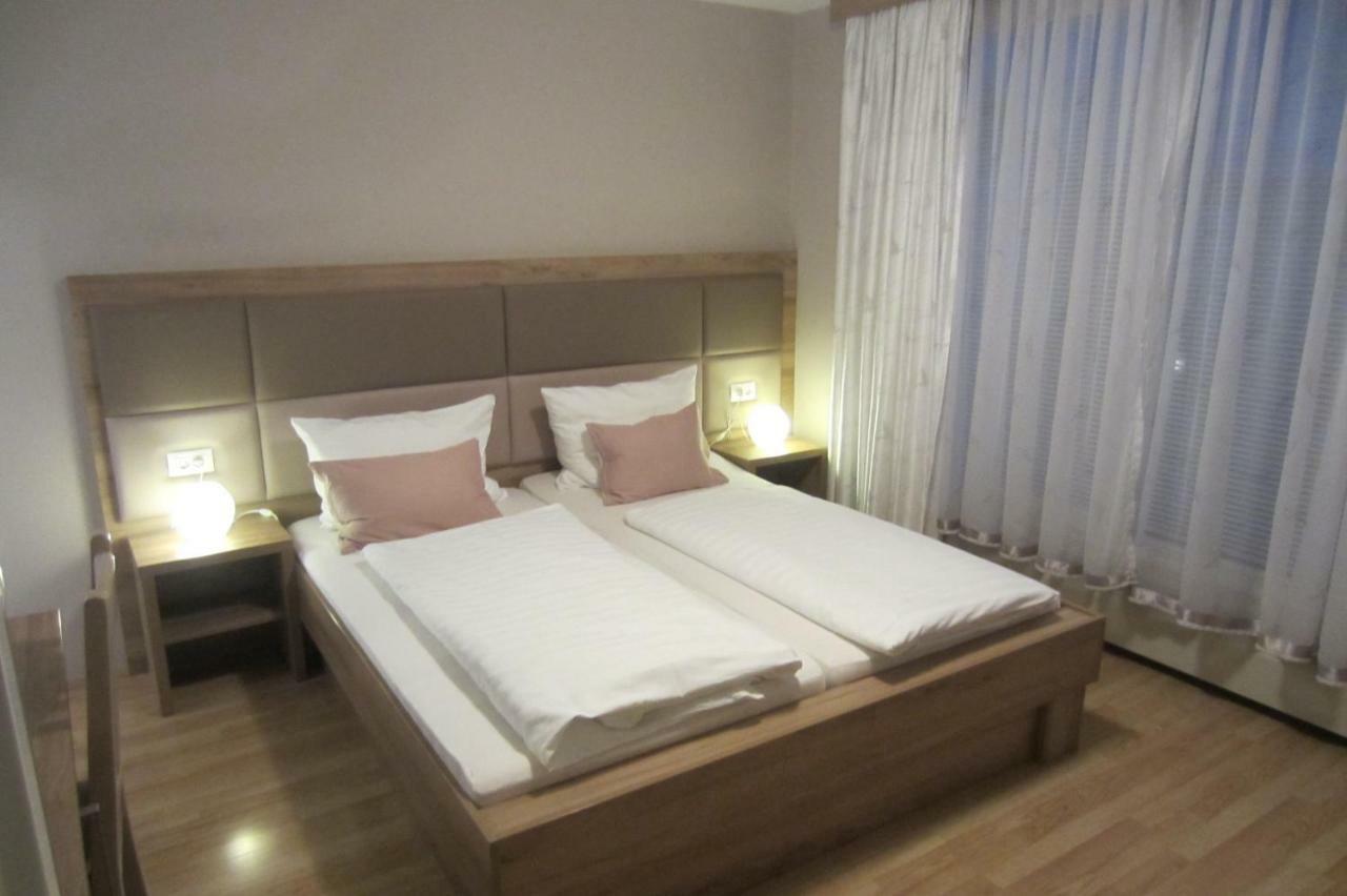 Homestay Sres ゴレンスカ地方 エクステリア 写真